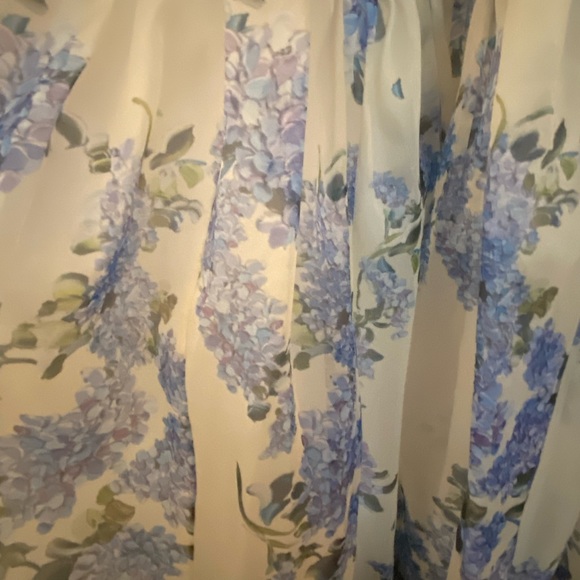 Hydrangea Tender floral maxi tie-strap dress - Picture 14 of 15